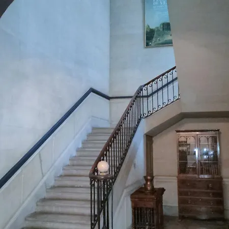 Apartmán Appt Arenes 90 M2 + Terrasse Ombragee *