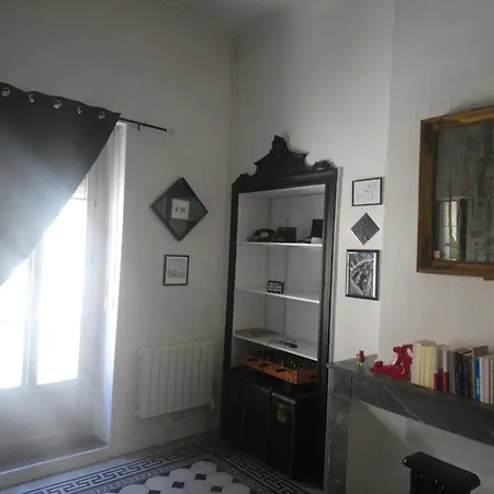 Appt Arenes 90 M2 + Terrasse Ombragee Nimes